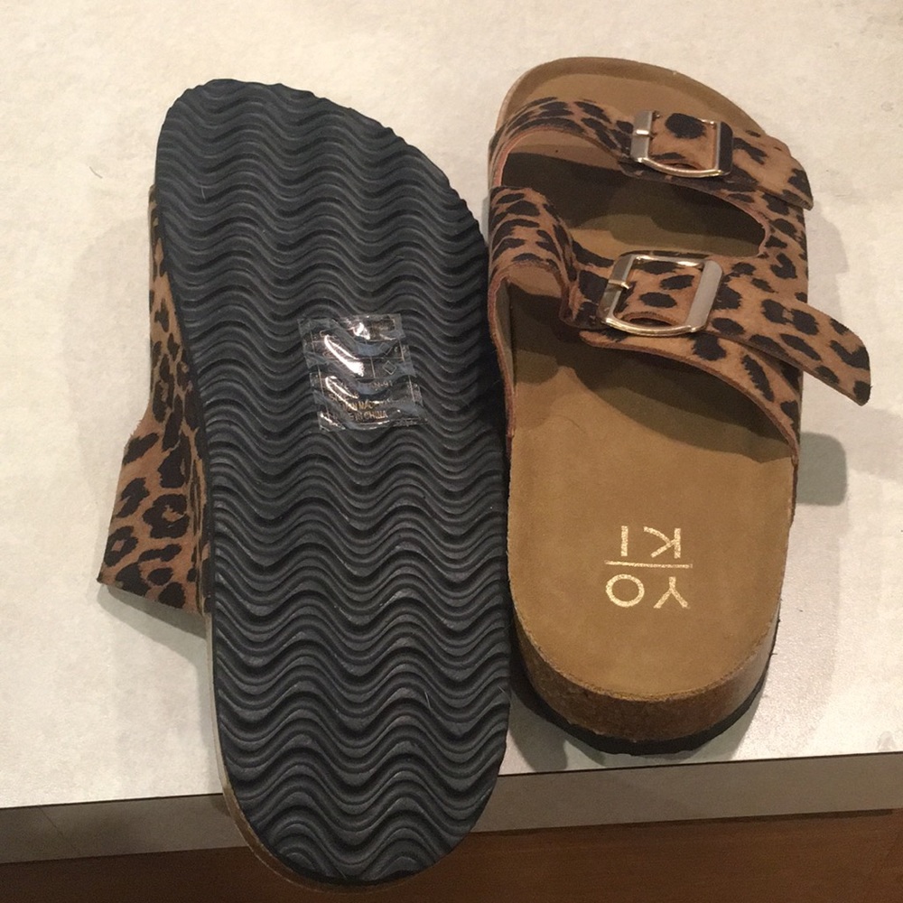 Women’s nwot cheetah sandals size 8 yoki brand - Picture 3 of 7